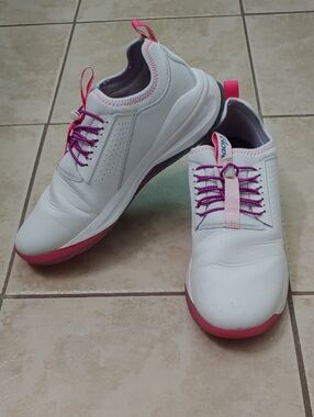 Clove White Nursing Shoes Pink Ombre Unisex Sneakers Size 10/8.5